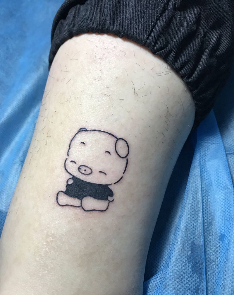 猪纹身图片_腿部纹身图案