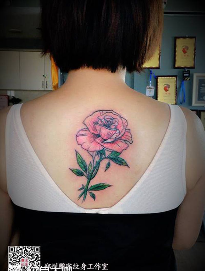 花草纹身图案纹身图片_背部新传统纹身图案