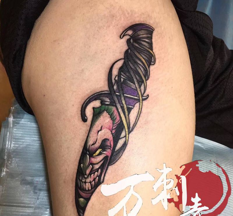 New school纹身图片_手臂腿部欧美写实New School匕首纹身图案