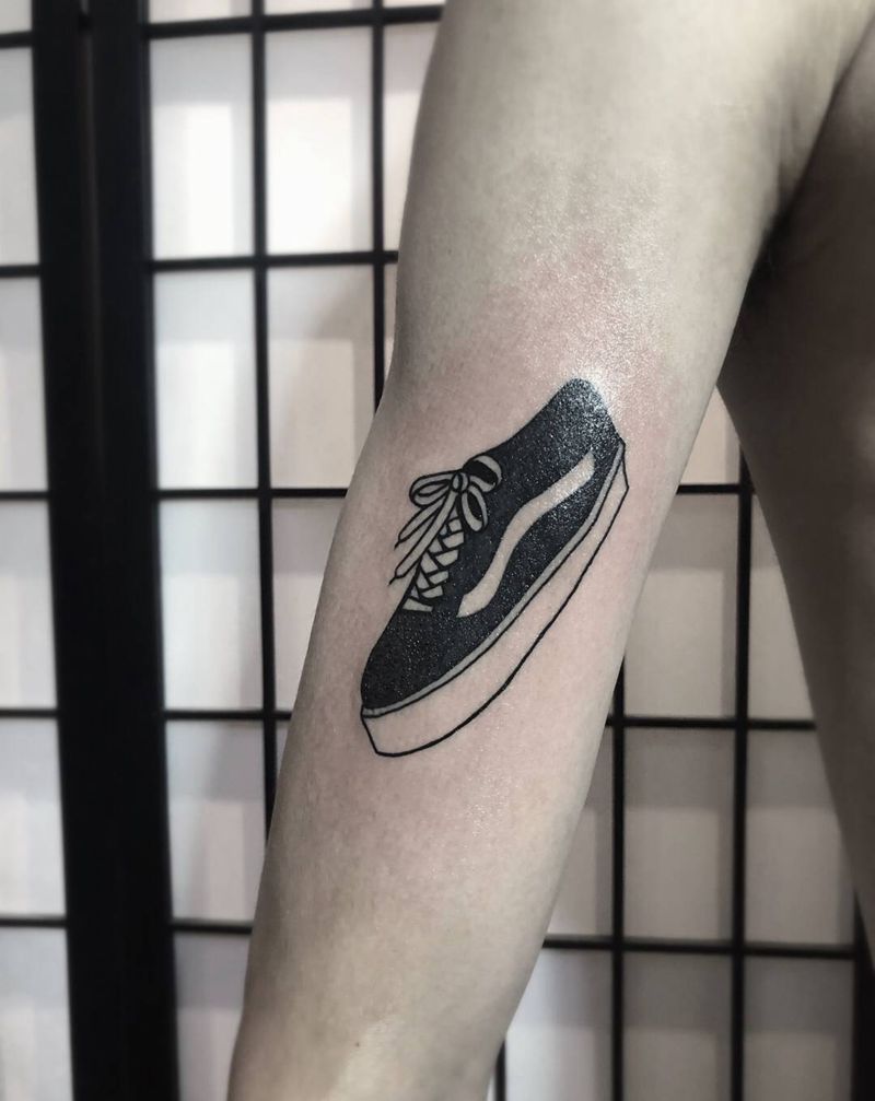 鞋子纹身图片_手臂图腾纹身图案