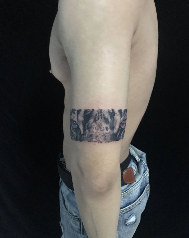 小虎纹身图片_手臂纹身图案