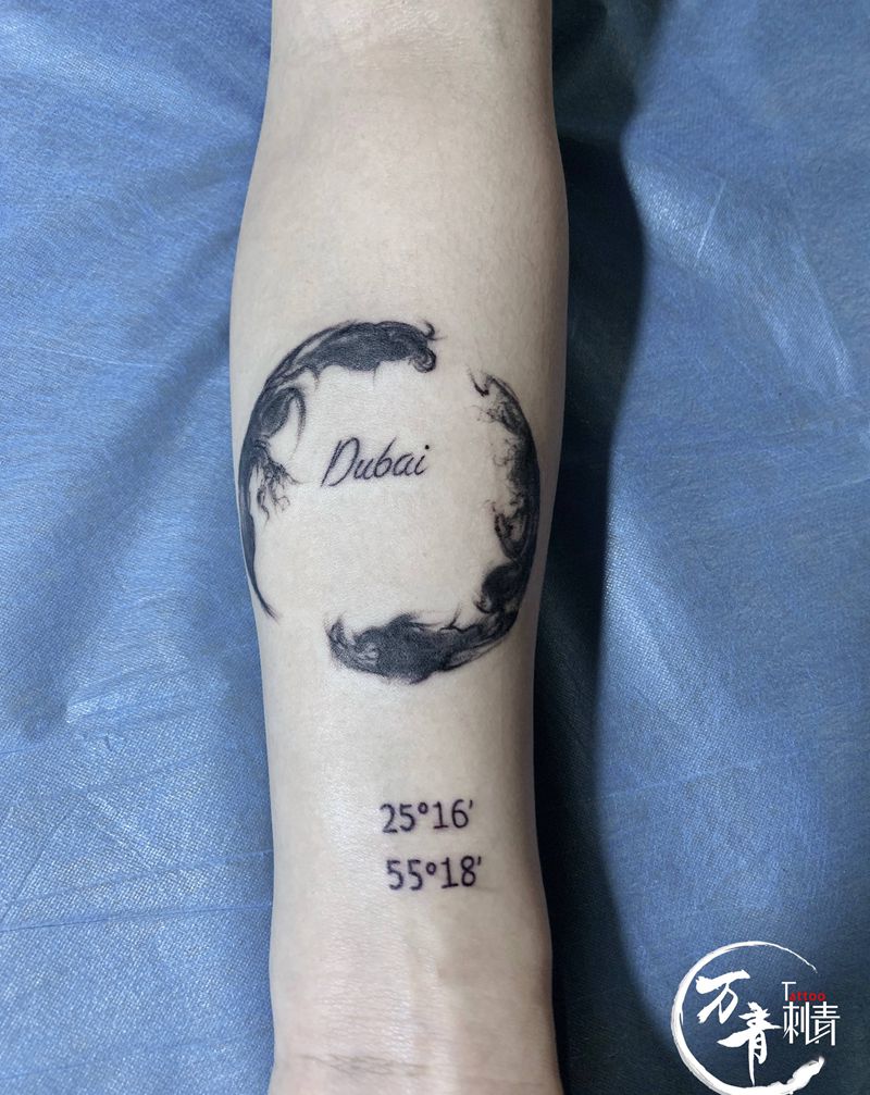 随笔即时创作，水墨风纹身图片_手臂水墨泼墨纹身图案