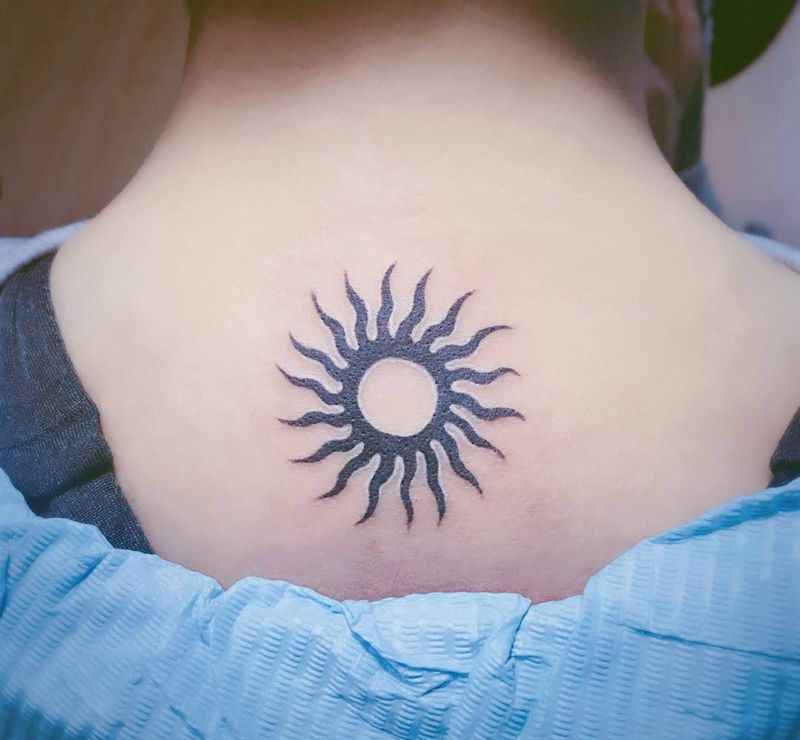 顾客的处女作纹身图片