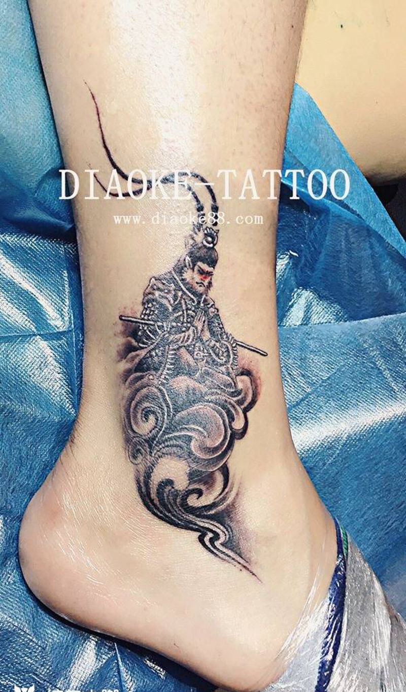 孙悟空纹身图片_成品腿部传统人物郑州培训人体穿孔纹身图案