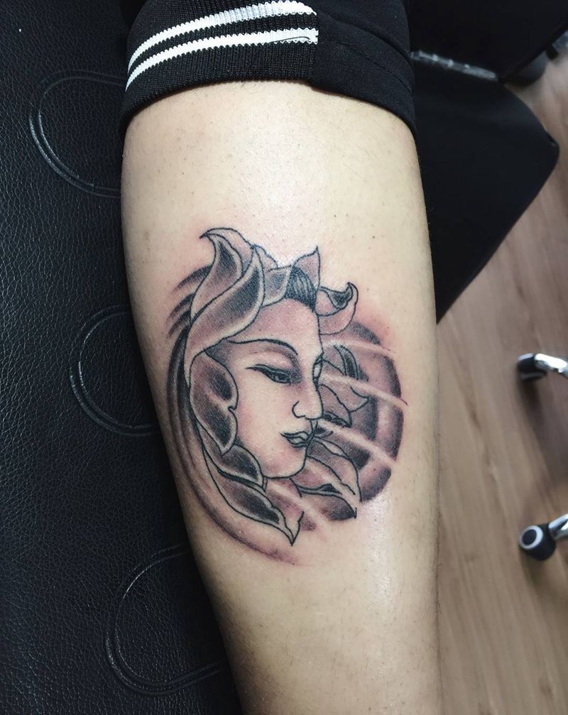 菩萨纹身图片_成品腿部传统人物郑州纹身图案