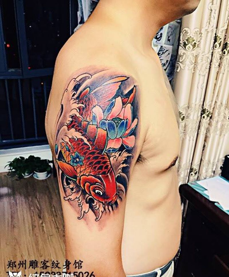 招财鱼纹身图片_成品手臂传统动物郑州纹身图案