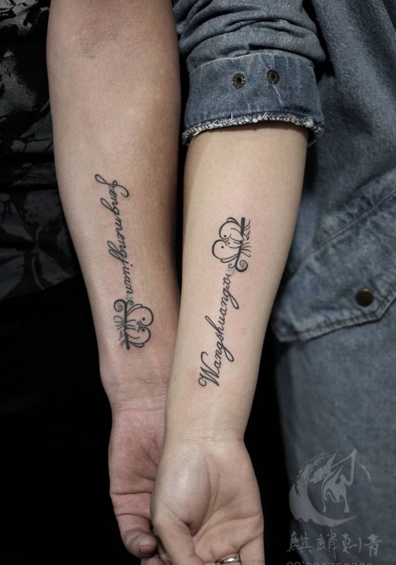 情侣纹身纹身图片_成品清新动物手臂黑灰卡通纹身图案