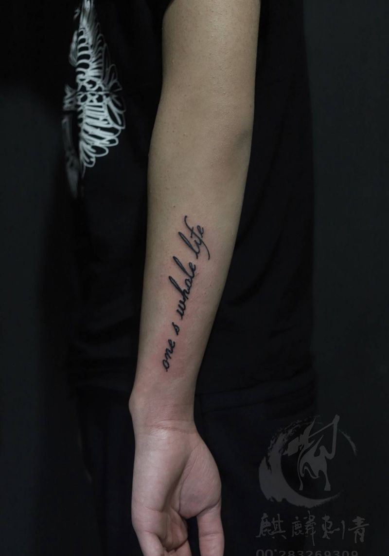 英文纹身图片_成品手臂清新字符简约黑灰英文纹身图案