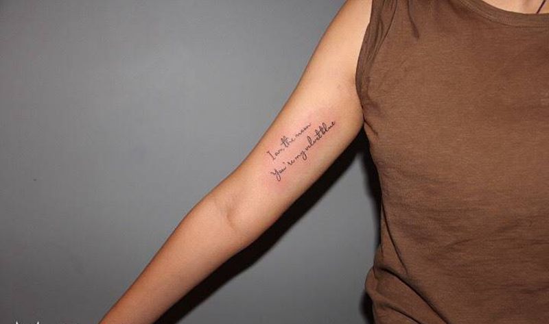 英文小字母纹身图片_手臂纹身图案