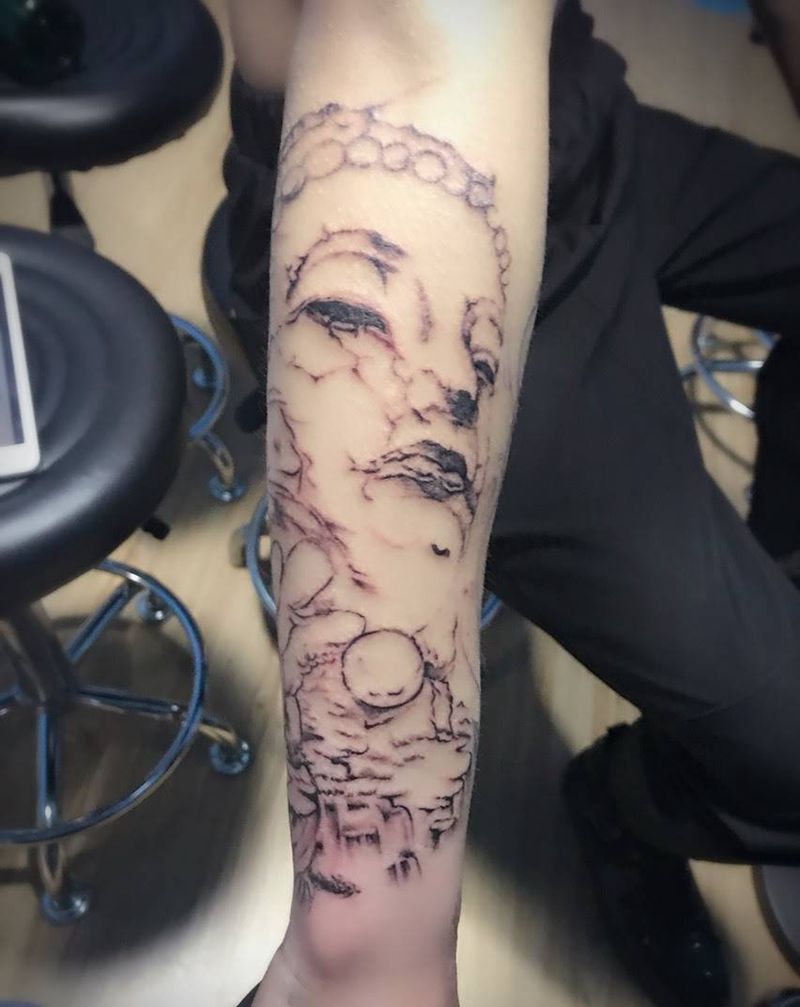 花臂割线。遮盖旧图纹身图片