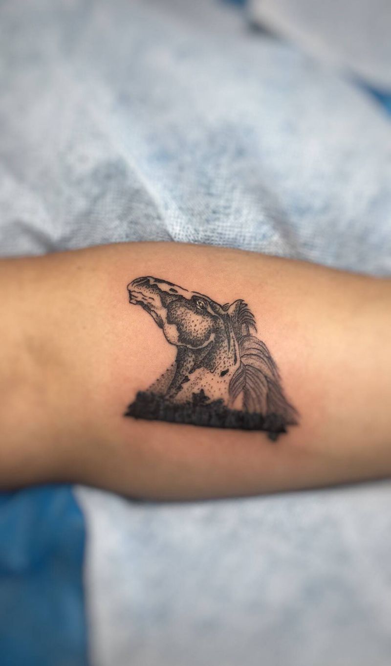 马到成功  遮盖纹身图片