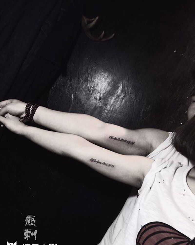 情侣小英文纹身图片