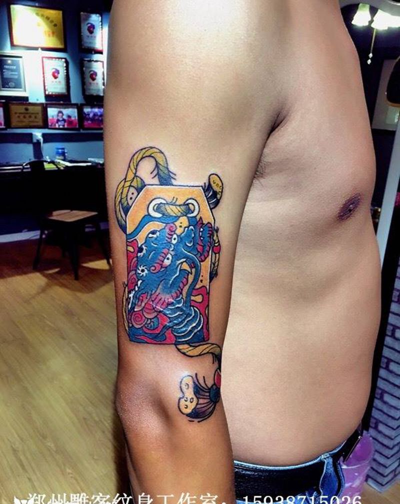 御守纹身图片_成品手臂传统动物郑州人体穿孔纹身图案