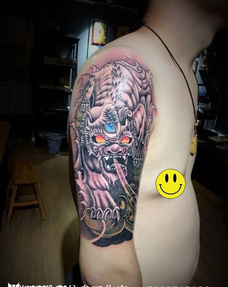 貔貅纹身图片_成品手臂传统动物郑州人体穿孔纹身图案