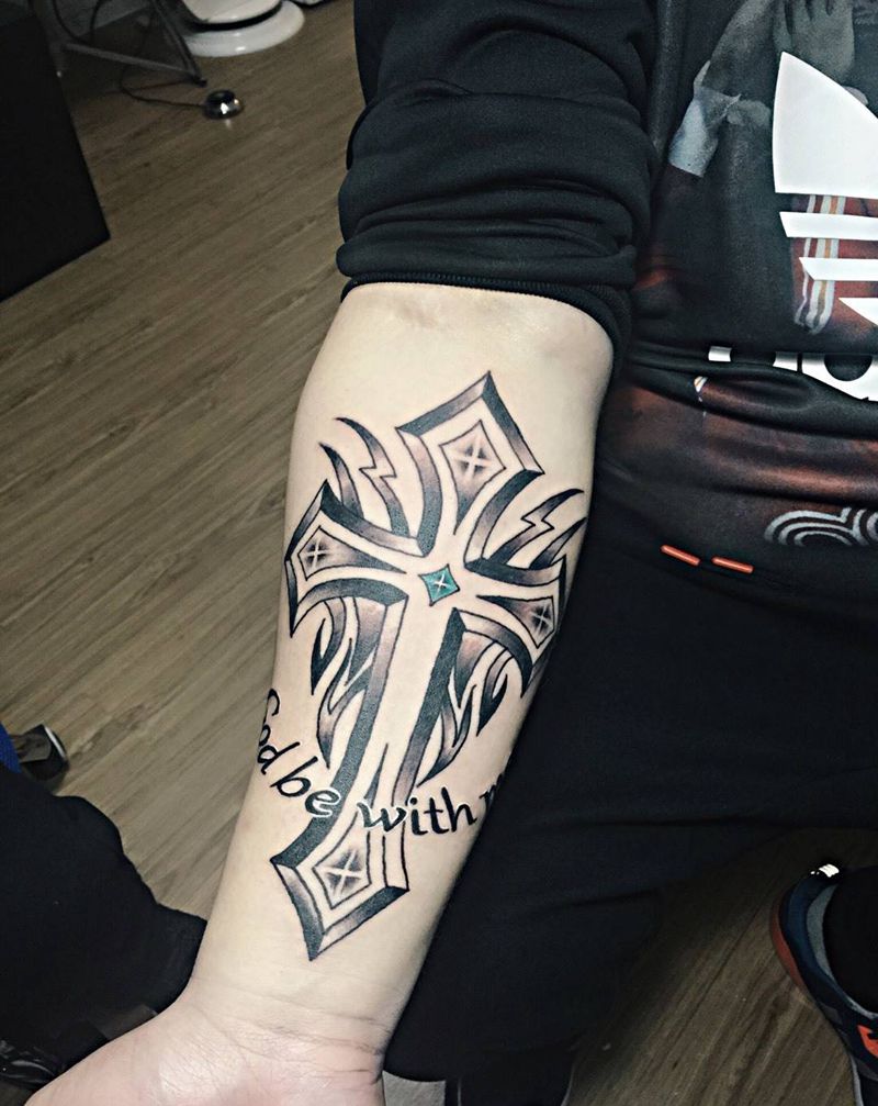 十字架纹身图片_成品手部手臂传统静物郑州培训纹身图案