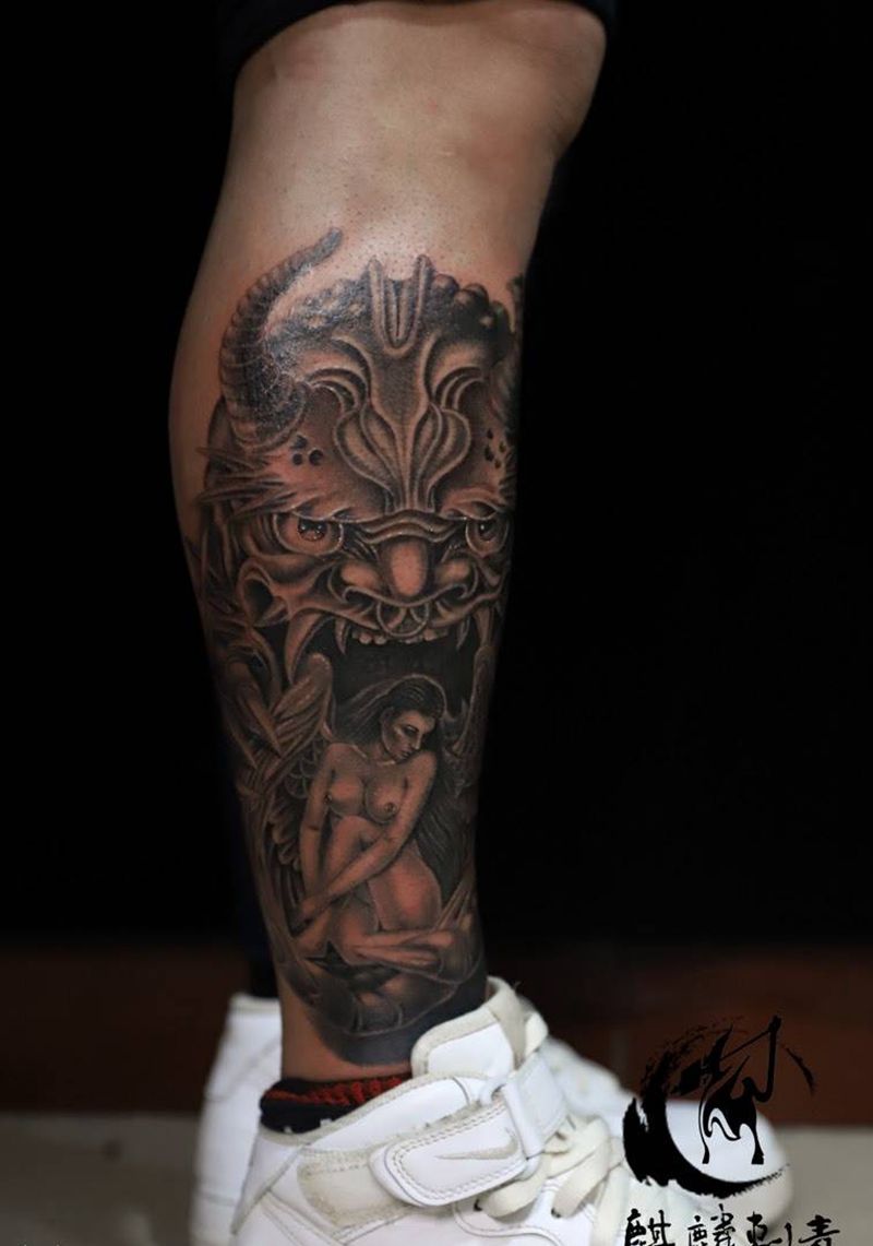 恶魔天使纹身图片_腿部恶魔天使纹身图案