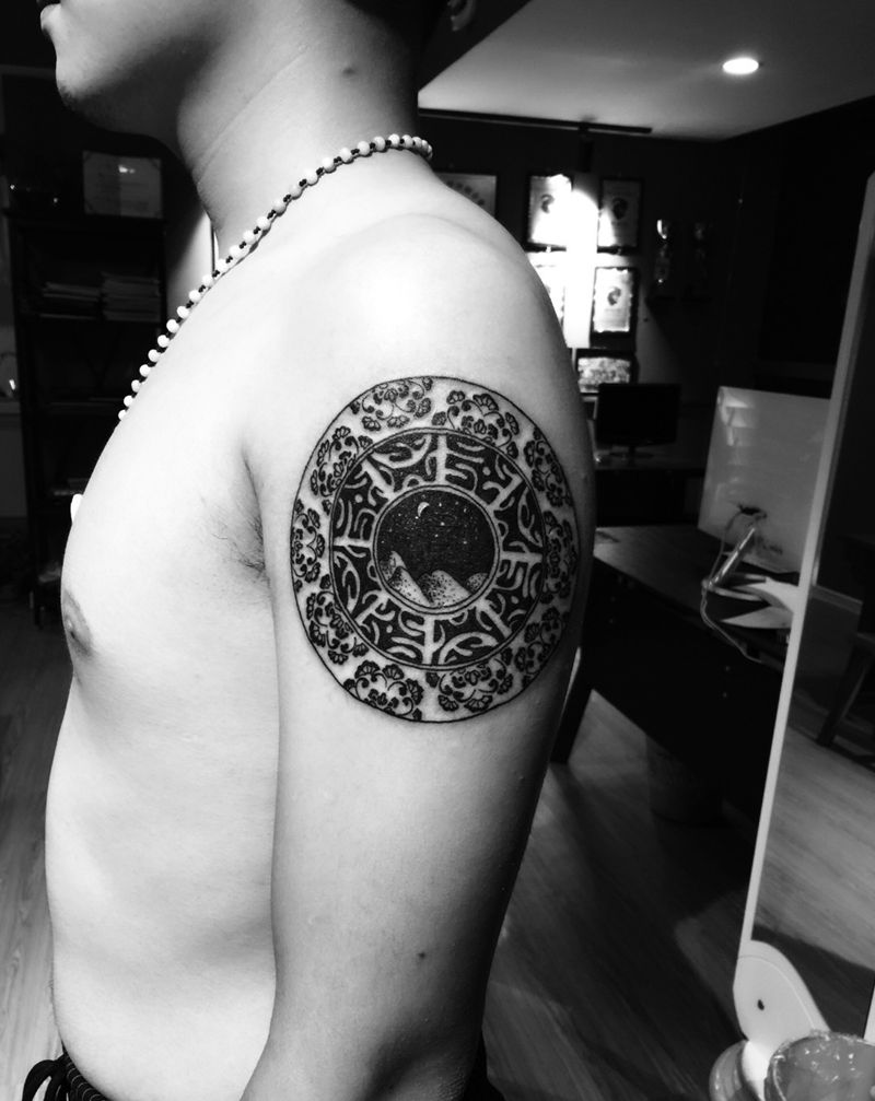 图腾纹身图片_成品手臂传统图腾郑州培训纹身图案