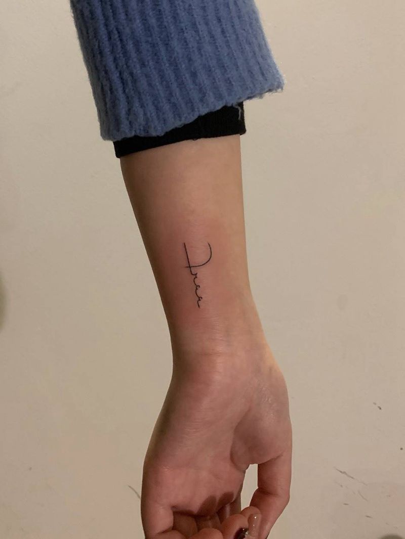 字母小活纹身图片_手臂纹身图案