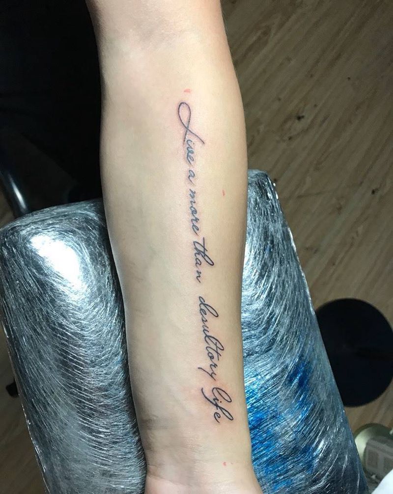 小字母纹身图片