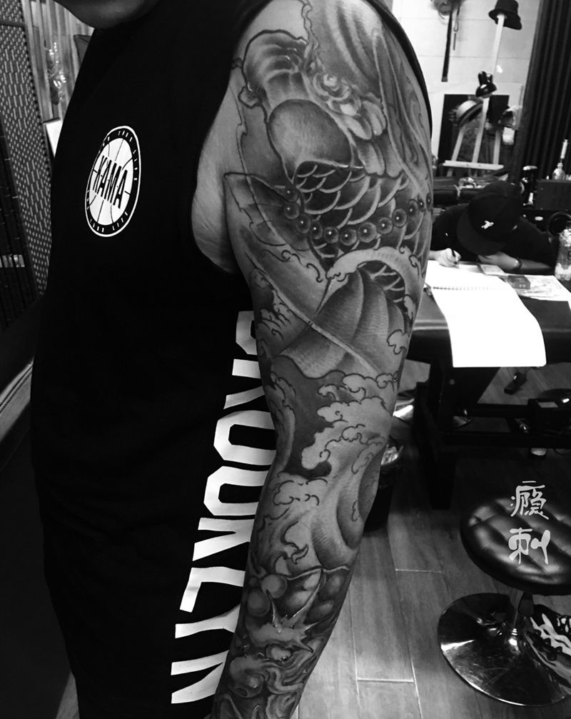 传统图案纹身图片_成品手臂传统纹身图案