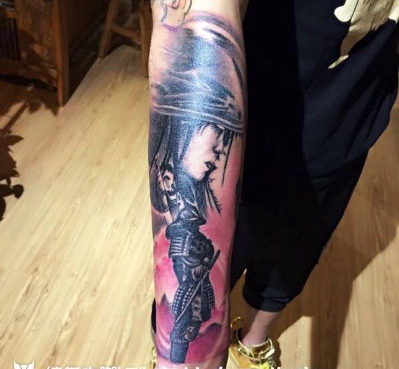 包小臂纹身图片_成品手臂欧美人物郑州培训纹身图案