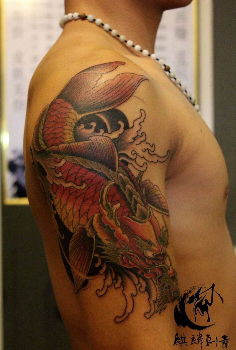 北冥有鱼，其名为鳌纹身图片_成品手臂传统宗教动物纹身图案