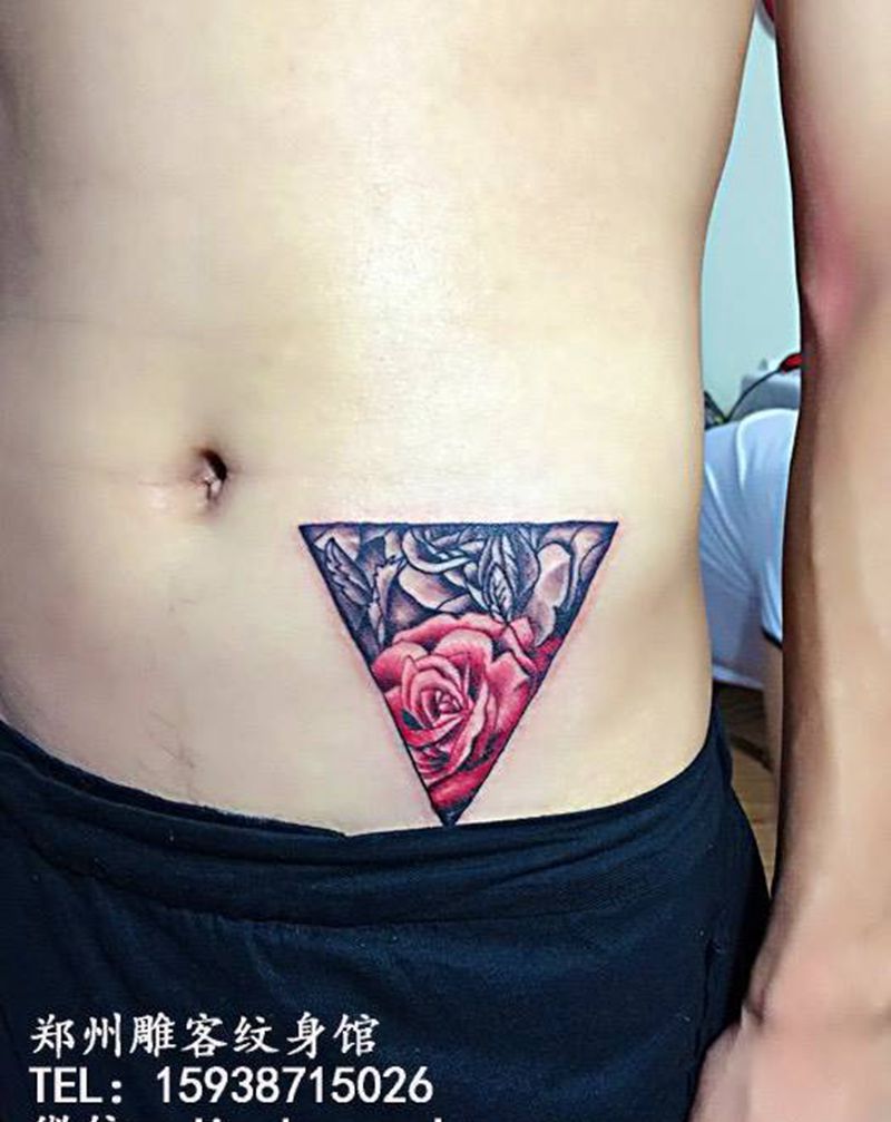 三角玫瑰纹身图片_成品腹部欧美静物郑州纹身图案