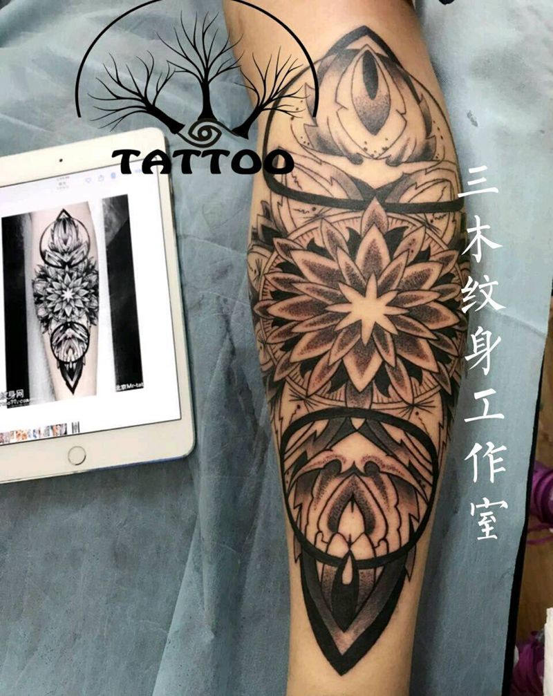 小腿点刺纹身图片