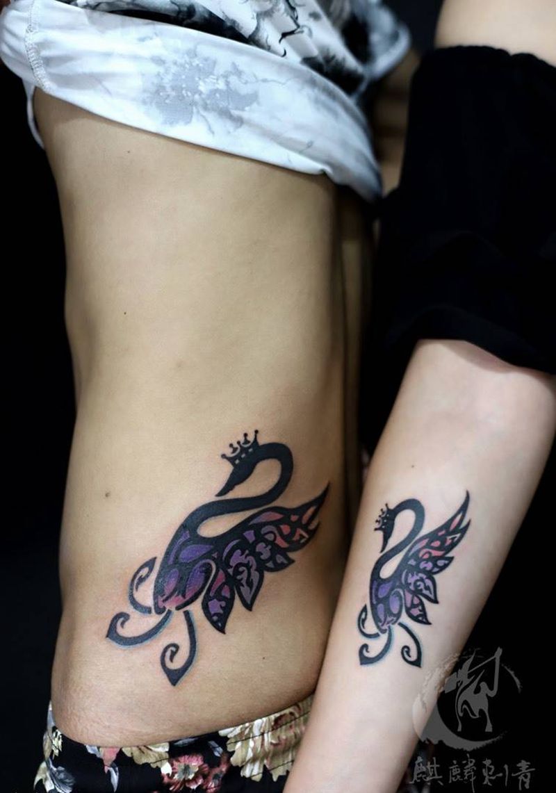 天鹅 情侣纹身纹身图片_手臂腰部新传统纹身图案