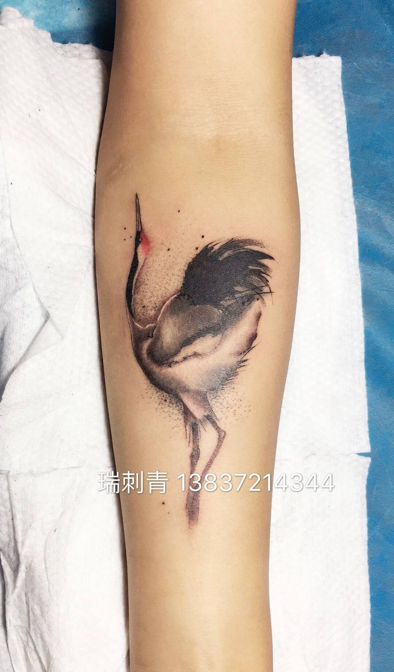 中国风水墨写意 鹤纹身图片