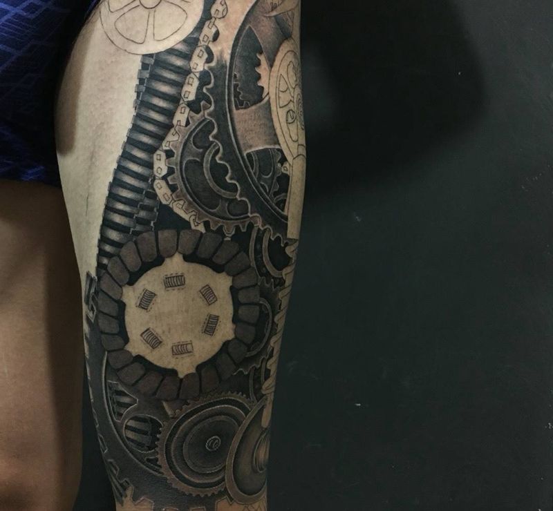 机械大腿完成局部纹身图片_成品腿部原创纹身图案