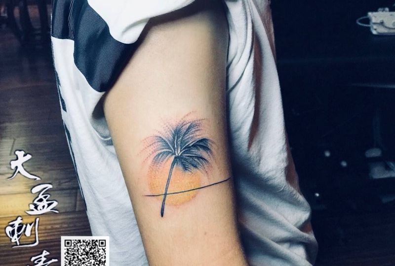 椰树纹身图片_手臂纹身图案