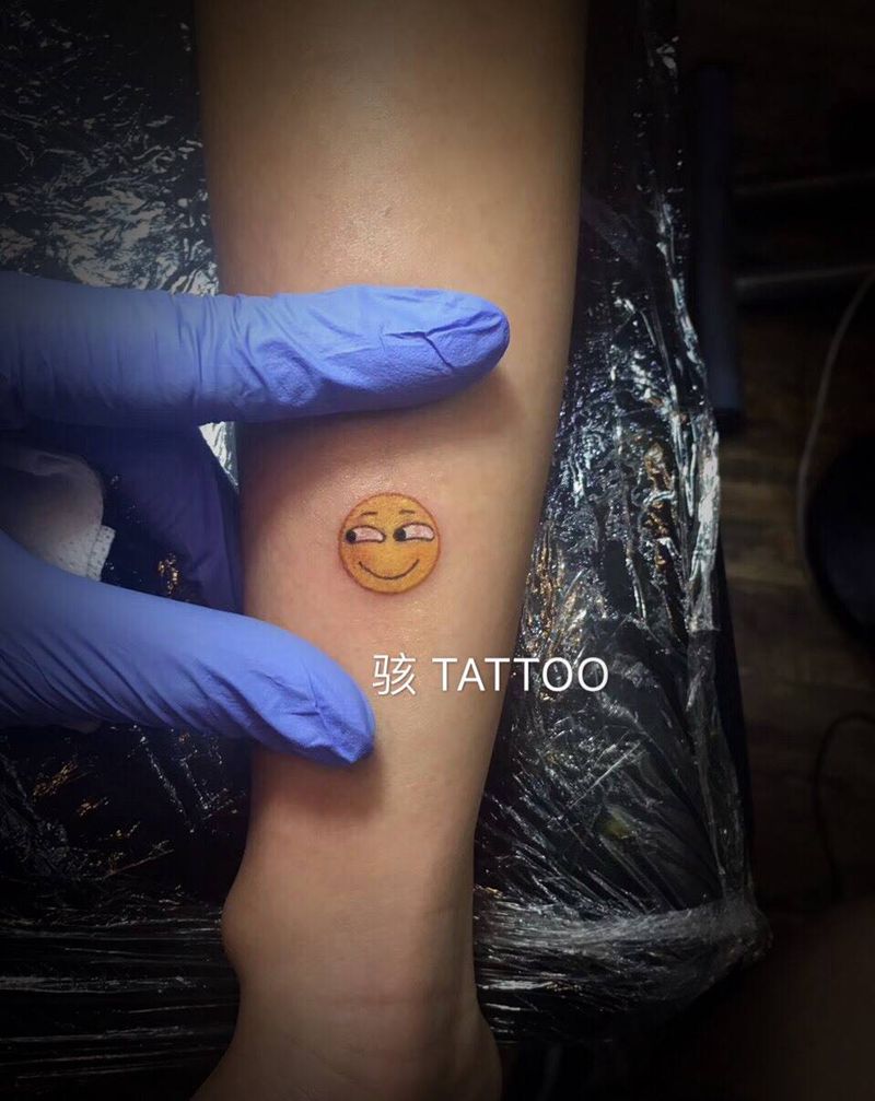 《无敌滑稽》纹身图片_手臂表情小清新纹身图案