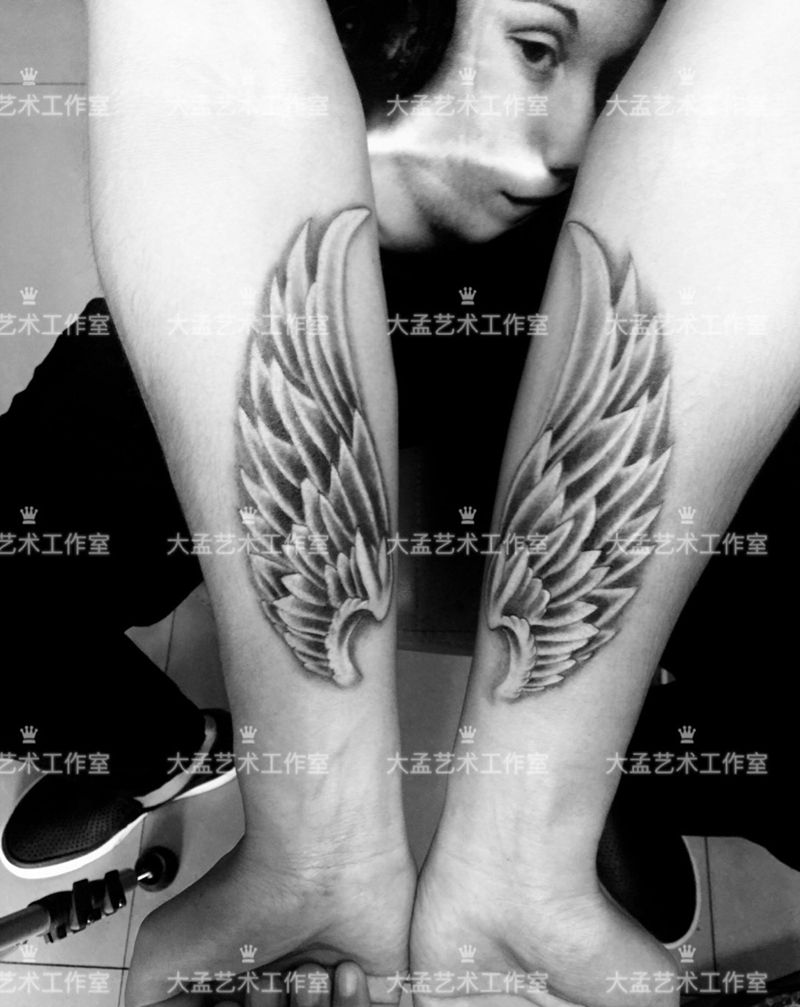 翅膀纹身图片