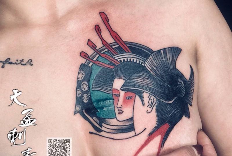 疤痕遮盖纹身图片_胸部纹身图案