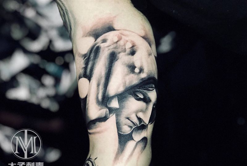 圣母纹身图片_手臂欧美写实纹身图案