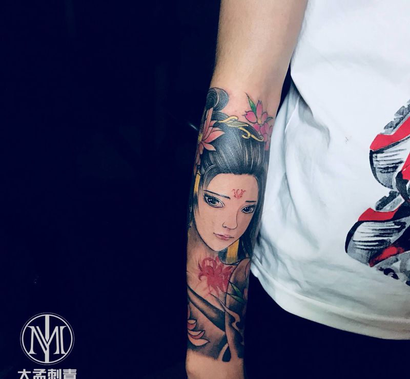 艺妓纹身图片_手臂新传统纹身图案