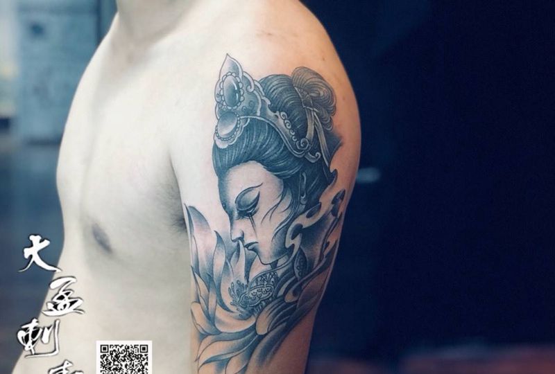 大臂艺妓纹身图片_成品原创传统纹身图案