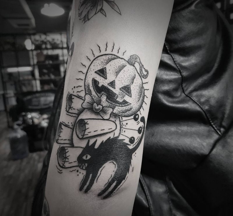 木偶纹身图片_点刺纹身图案