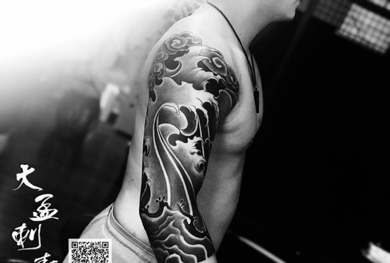 水浪七分袖纹身图片_成品原创传统手臂纹身图案