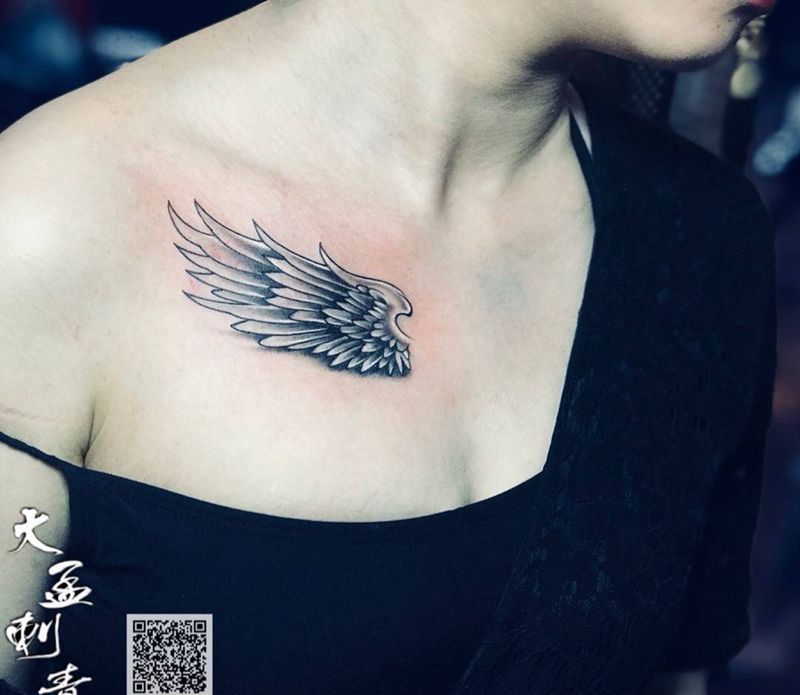 锁骨翅膀纹身图片_成品原创纹身图案