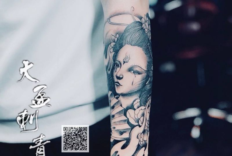 艺妓纹身图片_手臂新传统纹身图案
