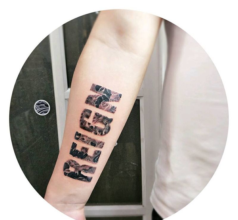 字母纹身图片