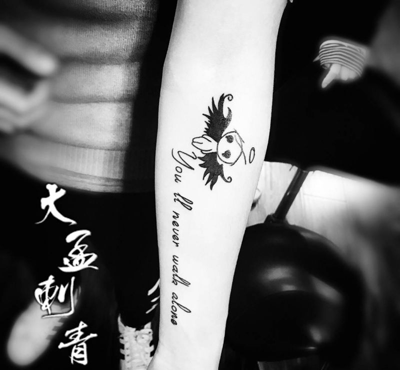 小清新字母图案纹身图片_成品手臂清新原创纹身图案