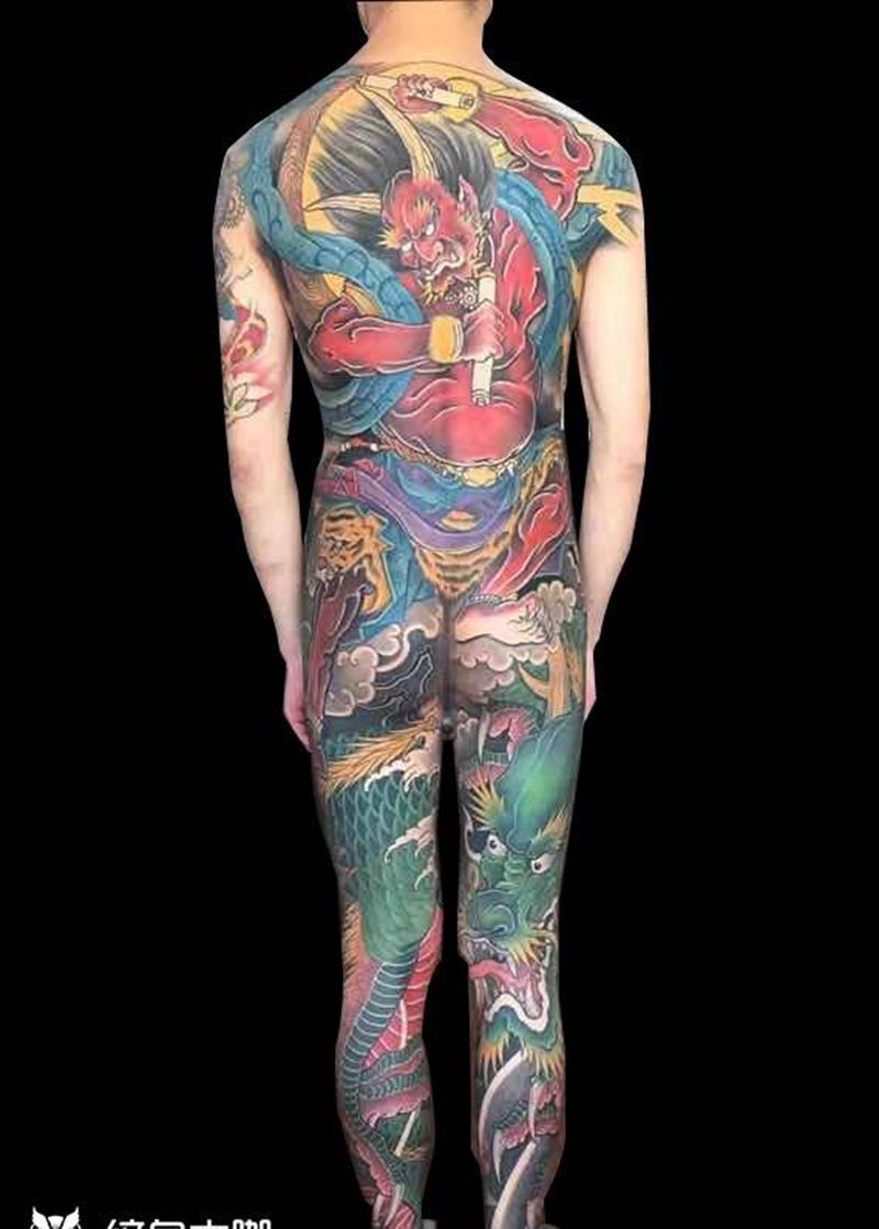通体纹身图片