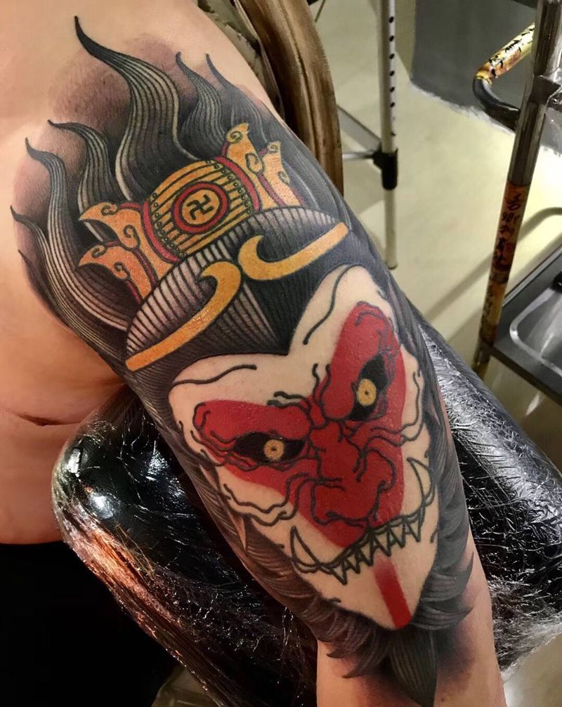 大臂猴头儿纹身图片_手臂新传统纹身图案