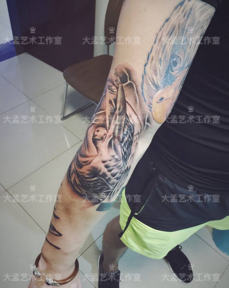 天使。纹身图片_成品手臂写实肖像人物原创纹身图案