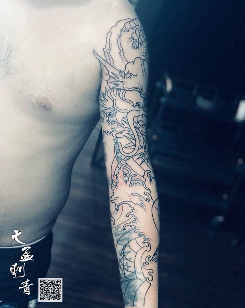 花臂龙遮盖半成品纹身图片_成品原创传统纹身图案