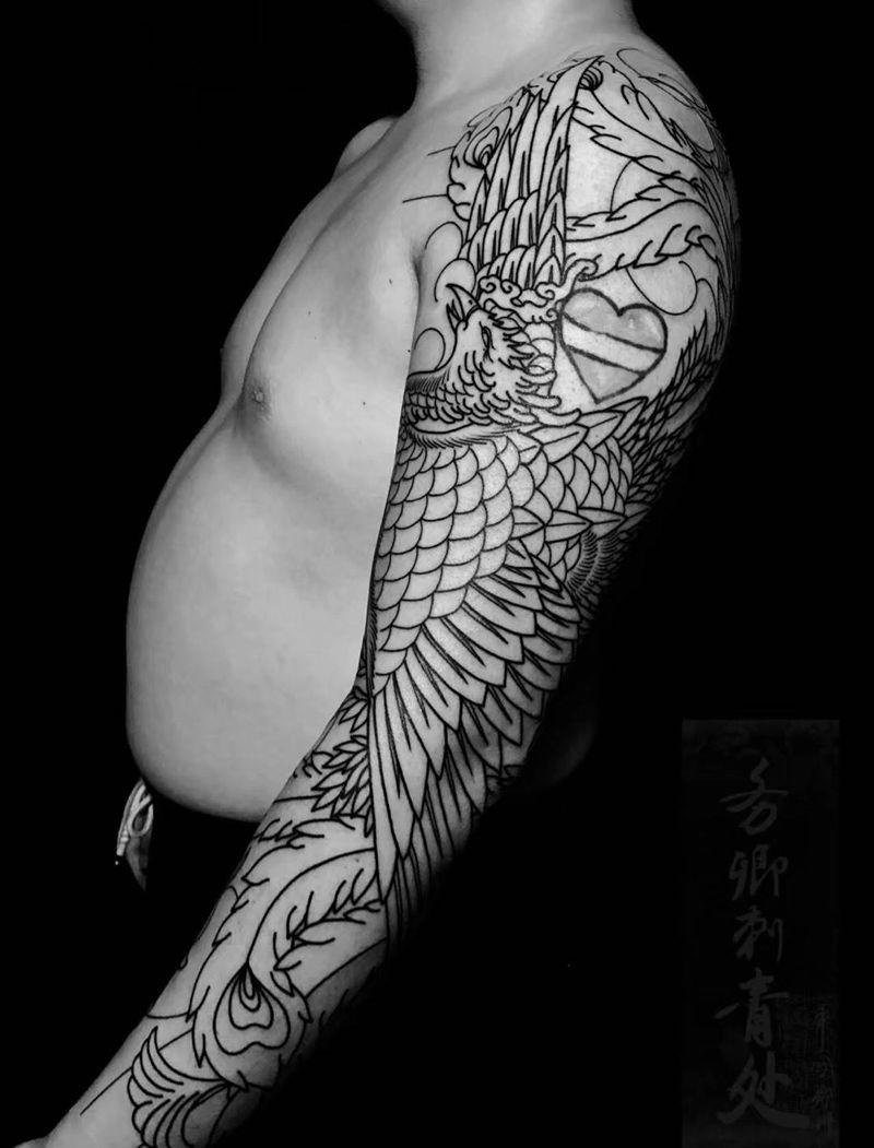 花臂凤凰割线纹身图片
