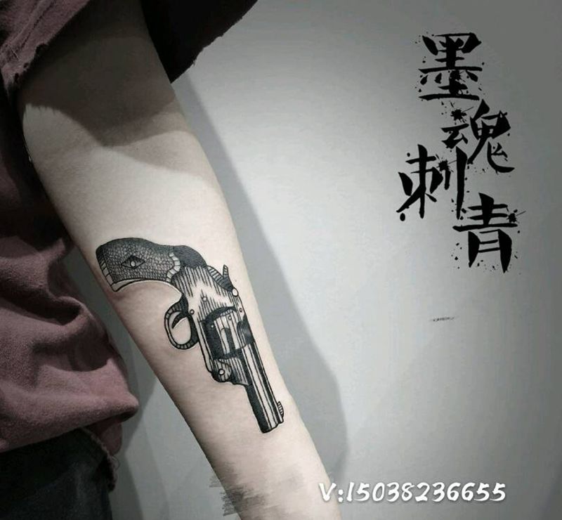枪纹身图片